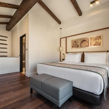 Aurea By Eurostars Company Hotel